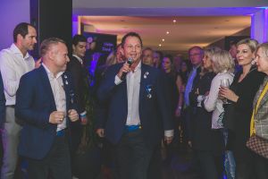 181110_200_Winterparty Blau Weiss-1024.jpg