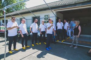 sommerfest_kg_schwarz_blaue_funken11.jpg