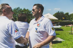 sommerfest_kg_schwarz_blaue_funken07.jpg