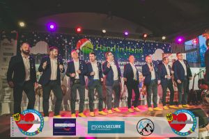 181209_100_Hand in Hand-1034.jpg